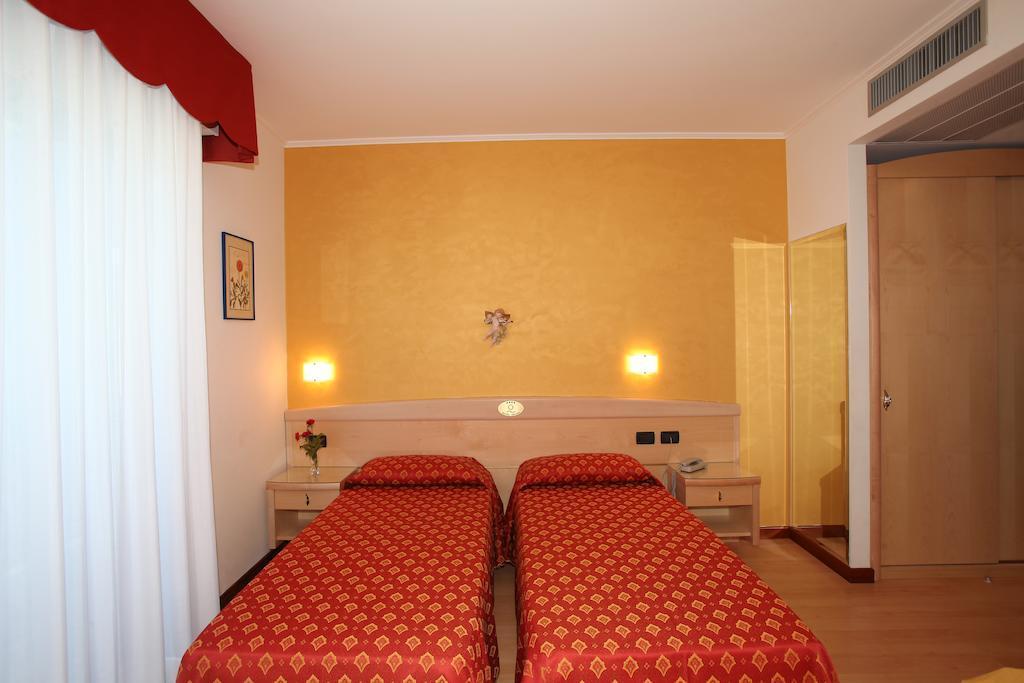 Hotel Helios Lido di Jesolo Luaran gambar