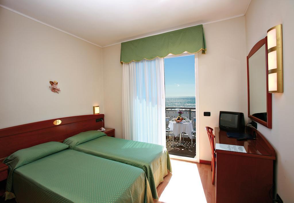 Hotel Helios Lido di Jesolo Luaran gambar