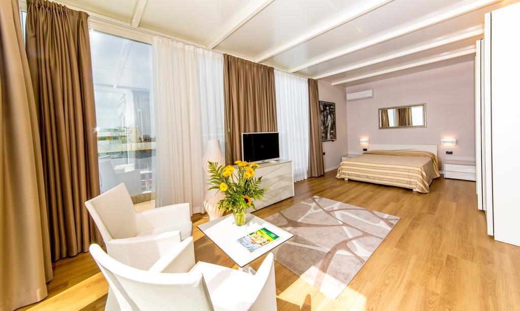 Hotel Helios Lido di Jesolo Bilik gambar