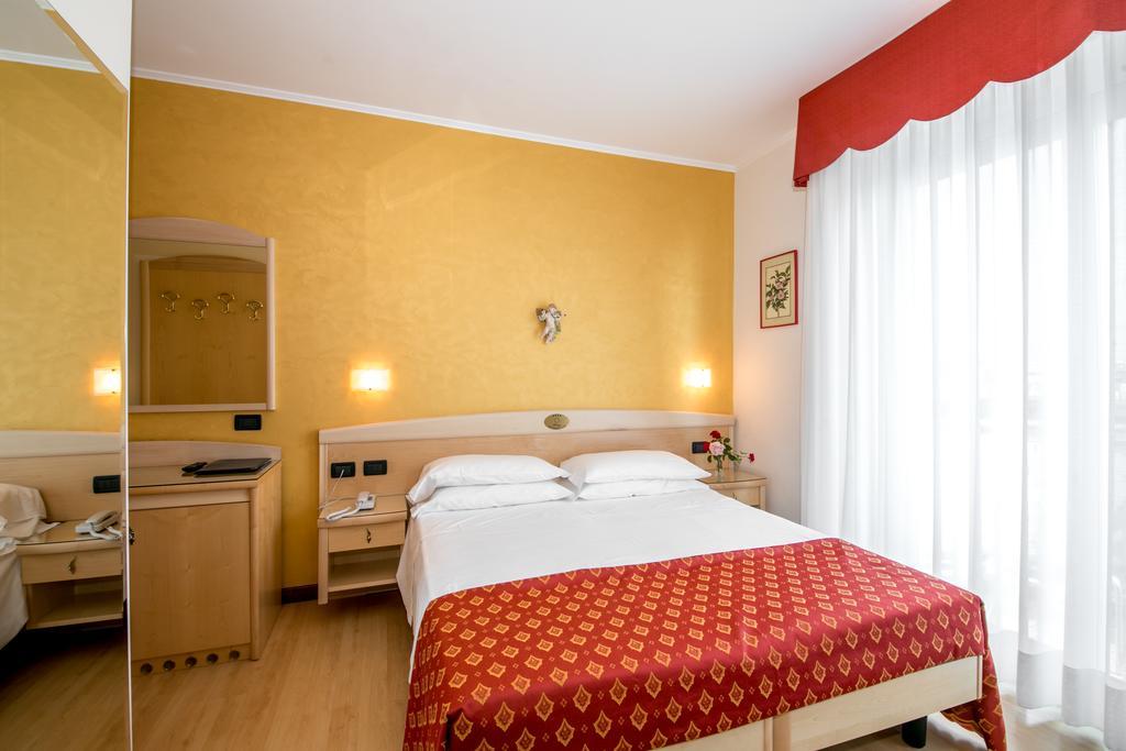 Hotel Helios Lido di Jesolo Luaran gambar